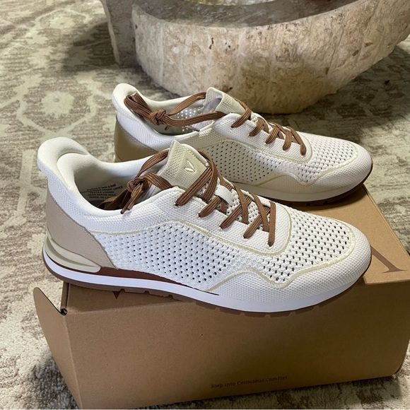 Stylish White and Tan Women's Sneakers - Picture 7 of 8
